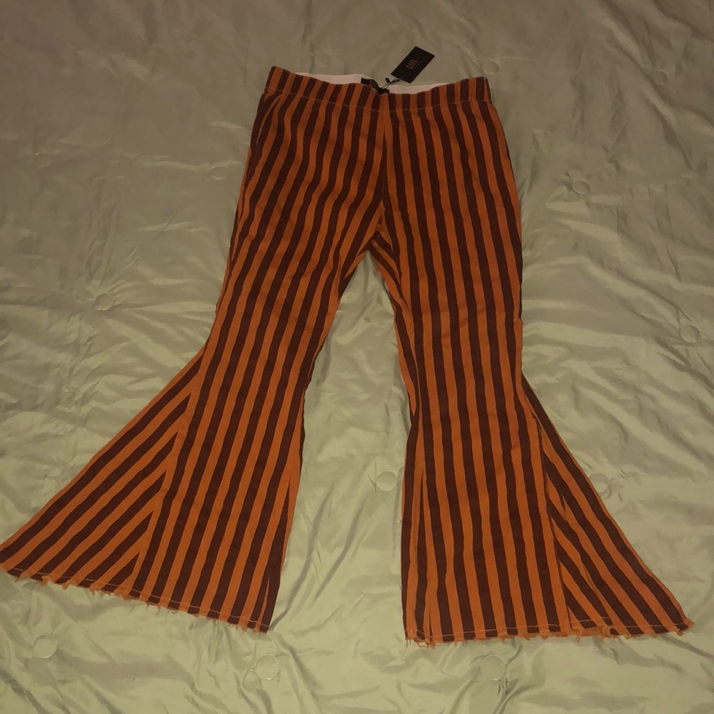 size is a 3x but they run small so fits like a 1-2x